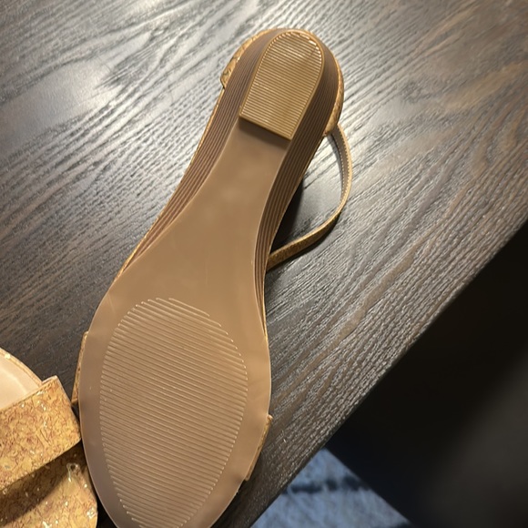 Ann Taylor Factory Wedges - Picture 4 of 4